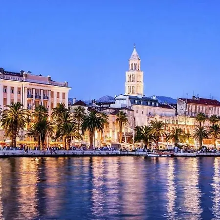 Apartment Zana Luxury Center *