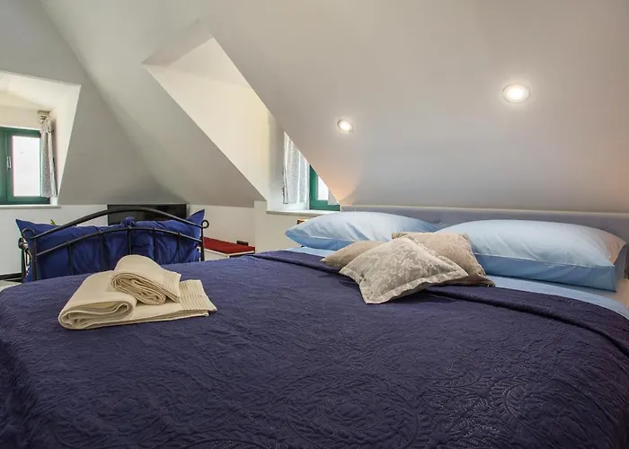 Zana Luxury Center Apartment *