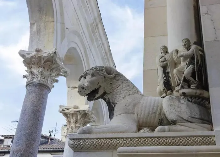 Apartment Zana Luxury Center