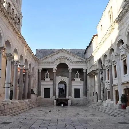 Appartamento Zana Luxury Center