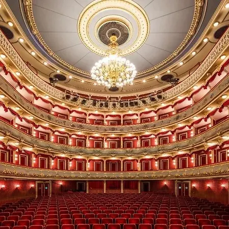 公寓 Zana Luxury Center