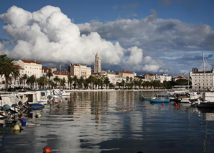 Zana Luxury Center * Split