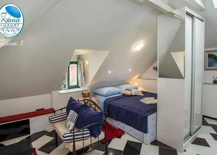 Zana Luxury Center Apartament *